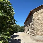 Vivienda De Uso Turistico En Plena Naturaleza O Poleiro シャレー